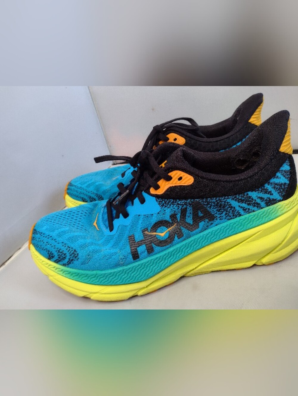 Hoka One One Challenger ATR 7 Men Trail Running Shoes Blue Yellow Size 9 A22